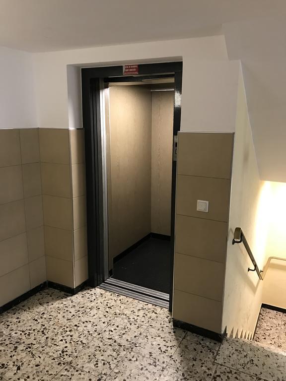 Apartment Tmj 1 Düsseldorf